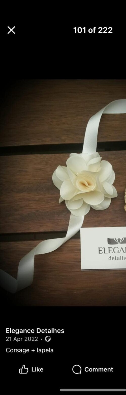 Corsage flor em cetim