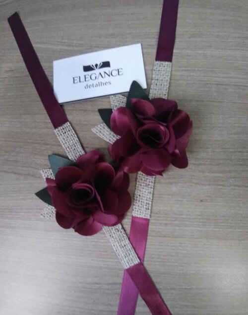 Corsage para madrinha marsala