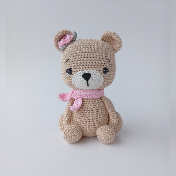 Amigurumi - Ursinha Amora