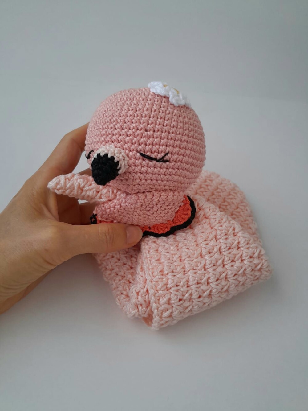 Naninha flamingo de crochê