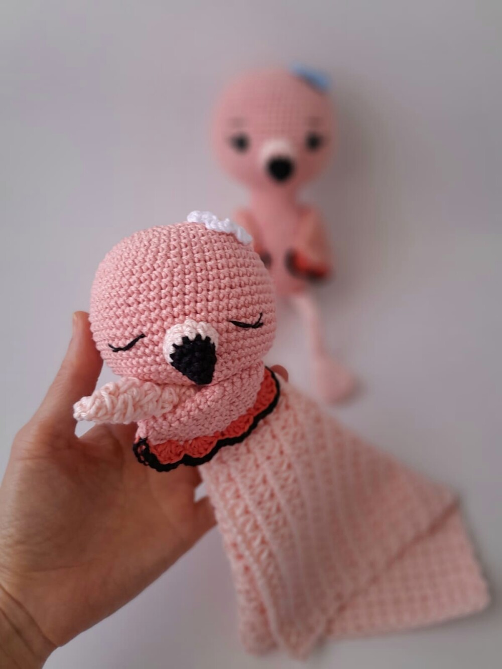 Naninha flamingo de crochê