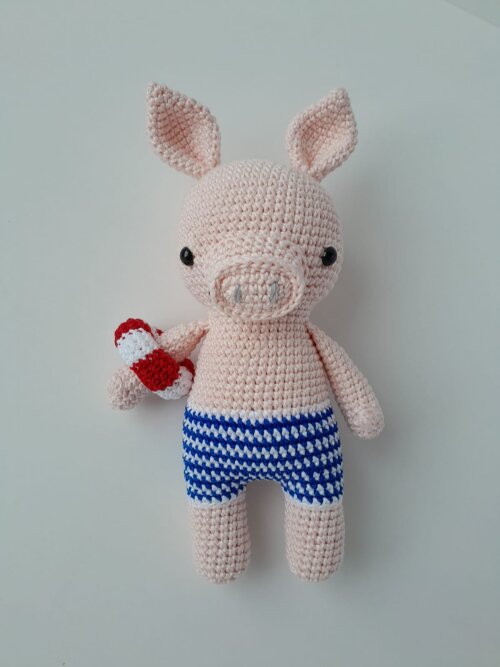 Porco Pedro Von Dito amigurumi