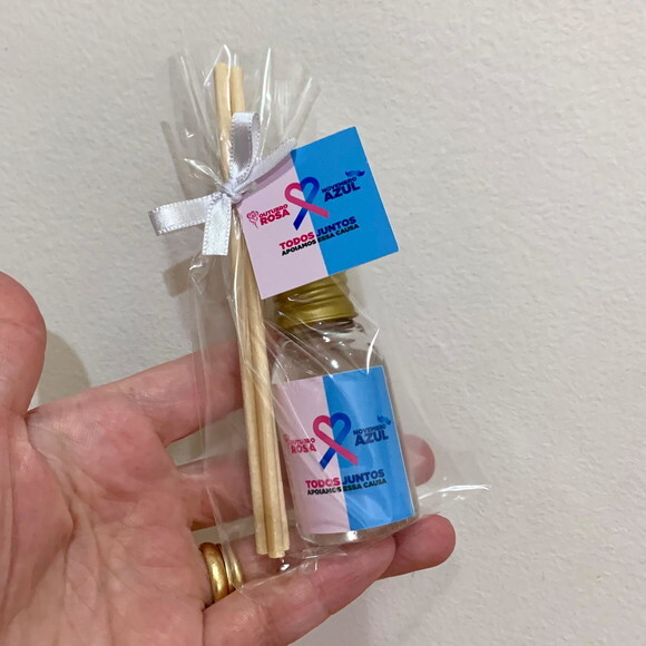 Aromatizador Brinde empresa Outubro Rosa e Novembro Azul