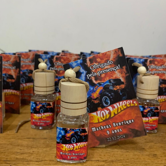 Aromatizador p/ Carro Lembrancinha Aniversário Hotwheels
