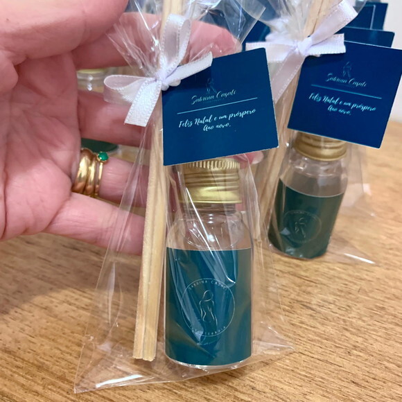 Brinde corporativo mini aromatizador com logo