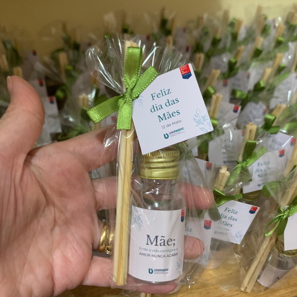 Brinde Dia das Mães Mini Aromatizador com Logo
