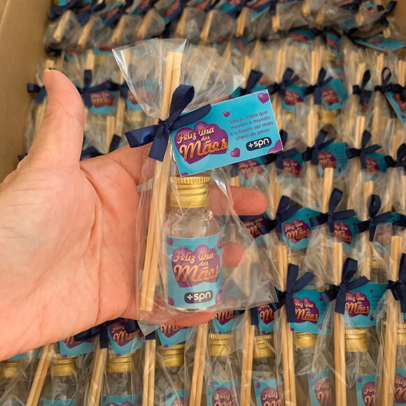 Brinde Dia das Mães Mini Difusor com Logo