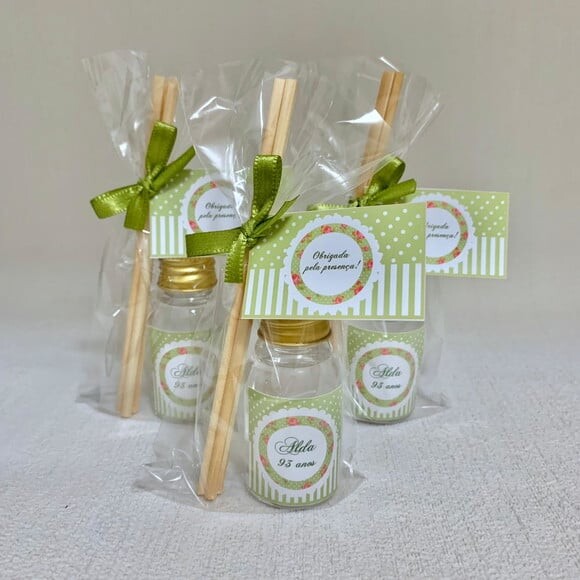 Lembrança 80 Anos Aromatizador Floral Rosa e Verde