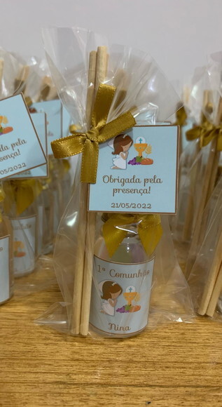 Lembrancinha 1 Comunhão Aromatizador Menina Rezando