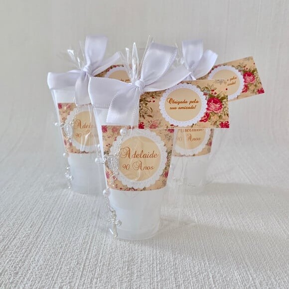 Lembrancinha Hidratante 90 Anos com Mini Terço