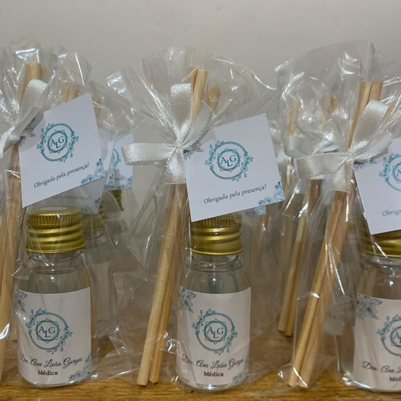 Mini Aromatizador Lembrancinha Formatura Medicina com Brasão