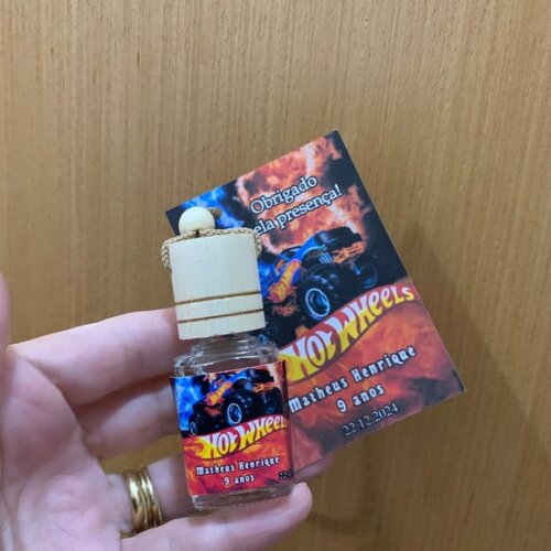 Aromatizador p/ Carro Lembrancinha Aniversário Hotwheels