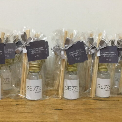 Brinde Loja de Móveis Mini Aromatizador com Logo