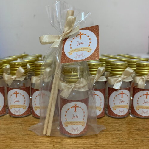 Lembrancinha p/ 1 Comunhão Aromatizador Dourado