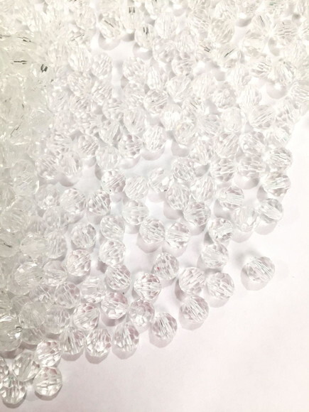 200 Gramas Contas de acrílico transparente 5mm