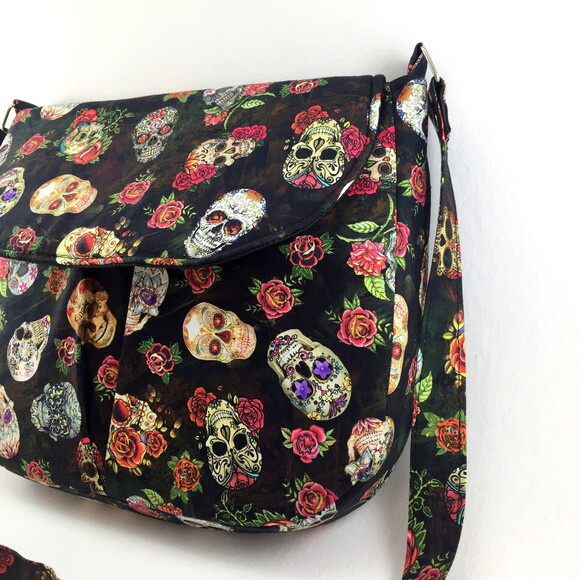 Bolsa Violeta (Solicitar estampas)