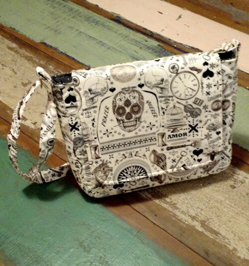 Bolsa Beterraba (Solicitar estampas)