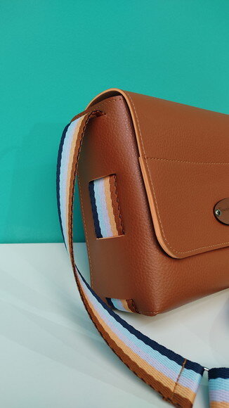 Bolsa Jasmim Soft Color Média (verificar Descrição)