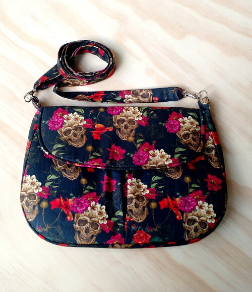 Bolsa Violeta (Solicitar estampas)