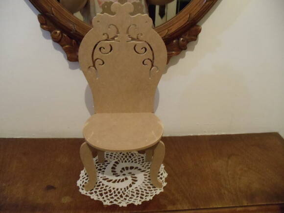 Cadeira Provençal em mdf