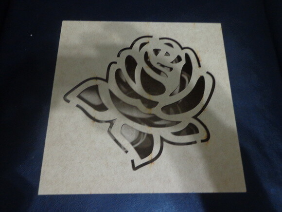 Caixa com Rosa a Laser---
