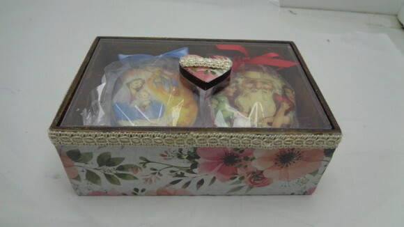 Caixa com Sabonetes Decorados