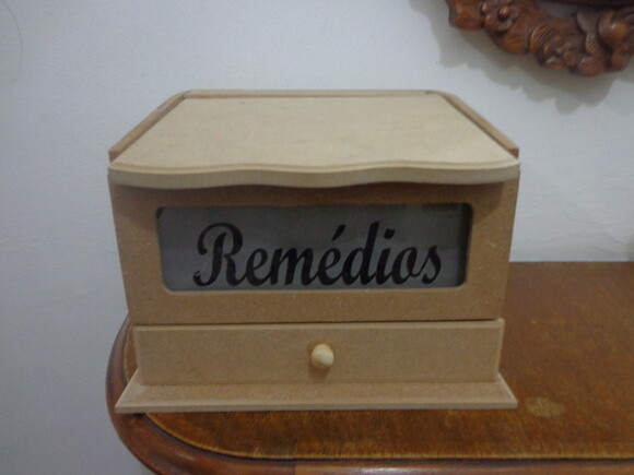 Caixa de Remédios \média-