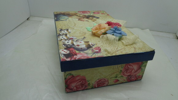 Caixa em mdf Decorada Alice