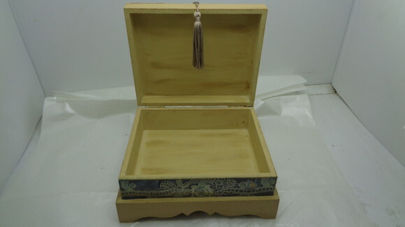 Caixa em mdf Decorada-black Friday-68,00