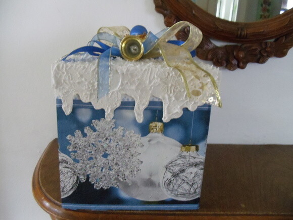 Caixa para Panetone Natal em Azul-1 Kilo