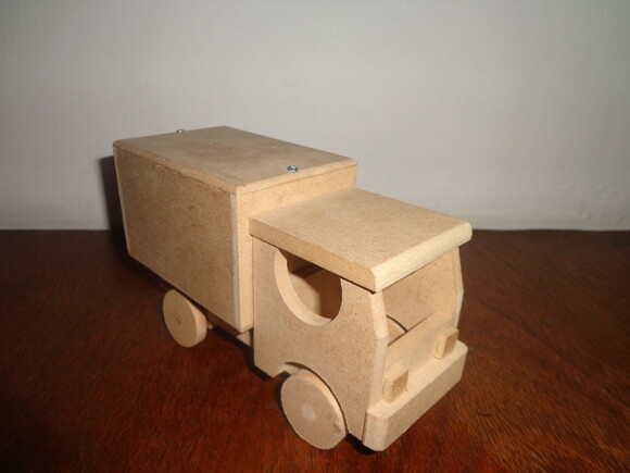 Caminhão Cofre em mdf