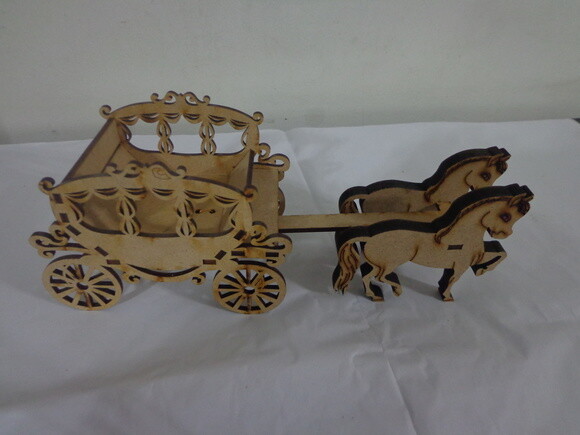 Carruagem a Laser com Cavalos P