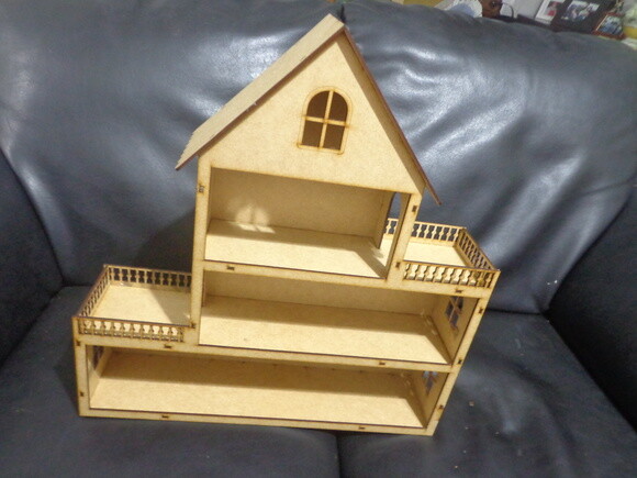 Casa de Bonecas em mdf