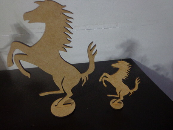 Cavalos Recortados a Laser-3 Por 12,00