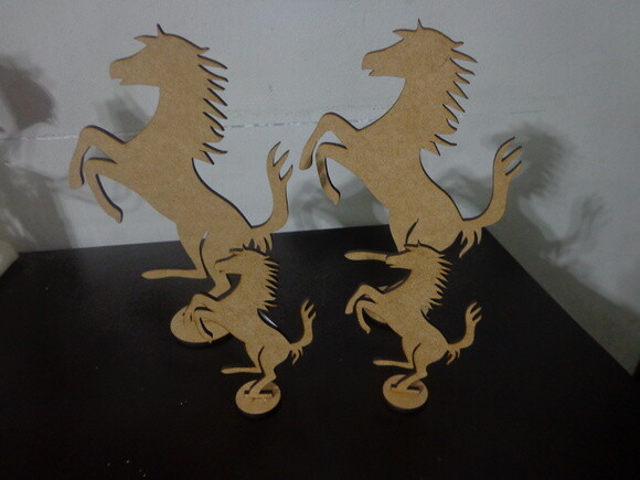 Cavalos Recortados a Laser-3 Por 12,00