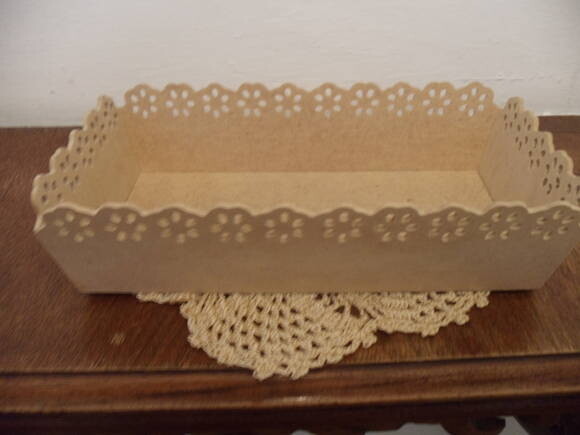 Cesta Rercortada em mdf