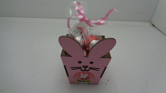 Coelhinho com Mini Ovinhos de Chocolate