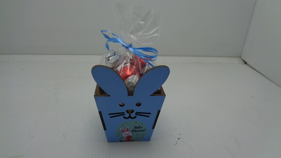 Coelhinho com Mini Ovinhos de Chocolate