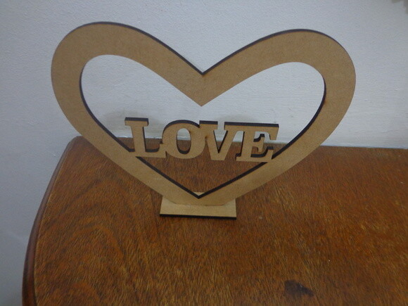 Coração Love Pequeno