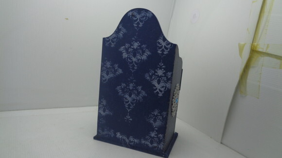 Cômoda Decorada com 3 Gavetas