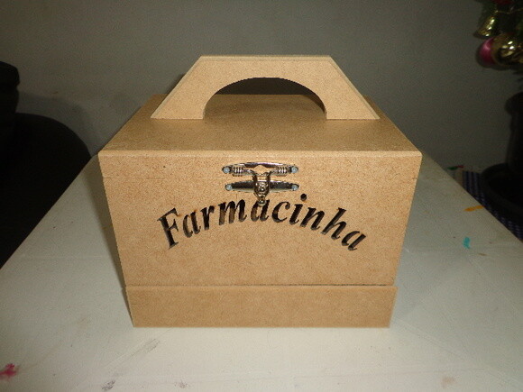 Farmacinha em mdf