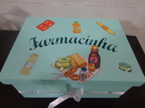 Farmacinha Pintada e Decorada