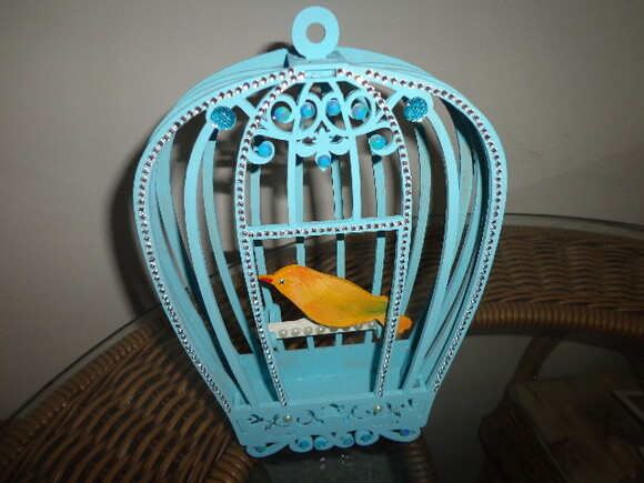 Gaiola com |passaro Pintada e Decorada-