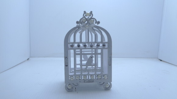 Gaiolinha 3 D, Decorada