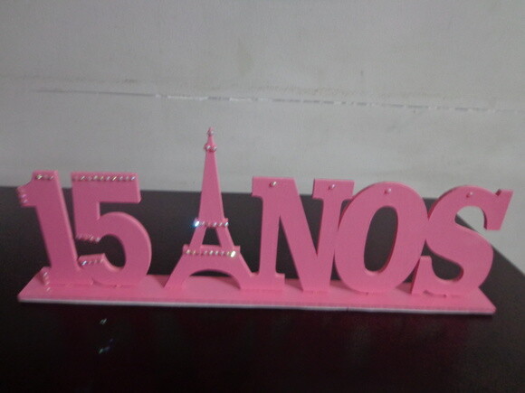 Palavra 15 Anos, em mdf