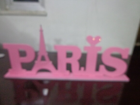 Palavra Paris em mdf