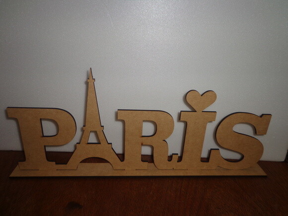 Palavra Paris em mdf