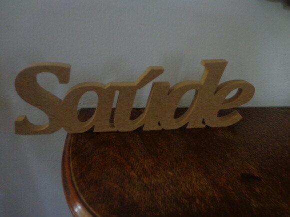 Palavra Saude em mdf