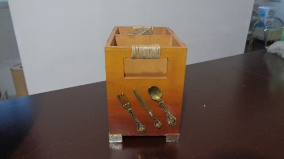 Porta Talheres com Pé de Metal