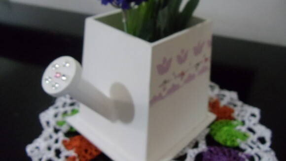 Regador em mdf